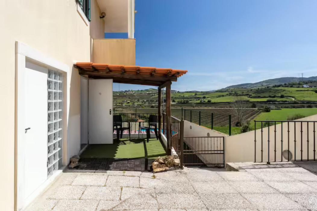 Sossego E Tranquilidade-valley Guest House-perto De Lisboa-estacionamento A Porta Do Séjour à la ferme Arruda dos Vinhos