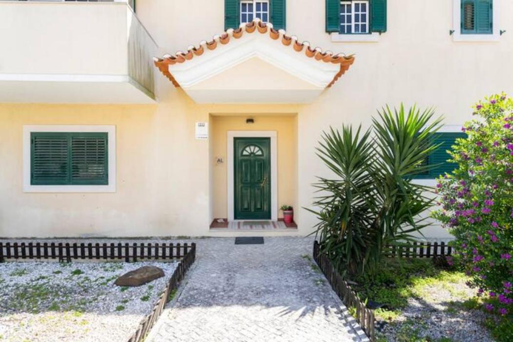 Sossego E Tranquilidade-valley Guest House-perto De Lisboa-estacionamento A Porta Do *
